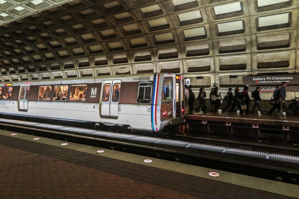 Free Image of Train in Washington DC Metro System 
