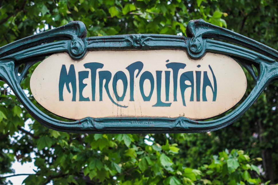 Free Image of Old Paris Metro sign 