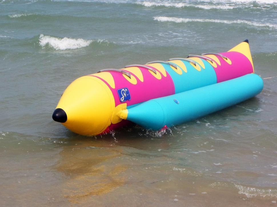 Free Image of Banana Boat 