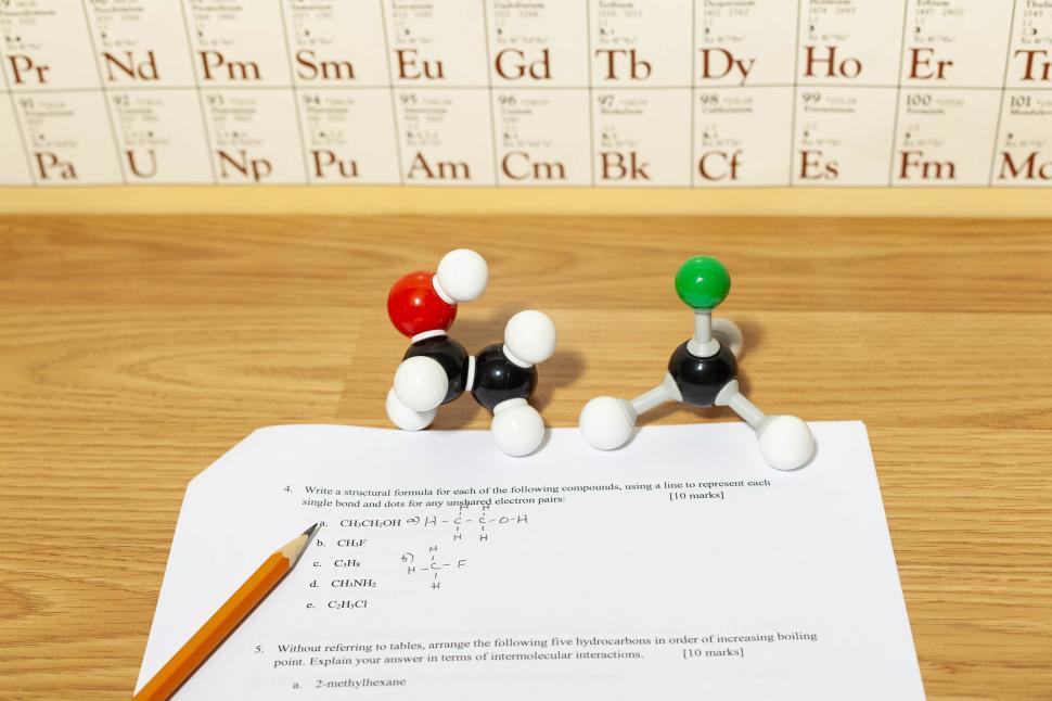 Free Image of Chemistry quiz  