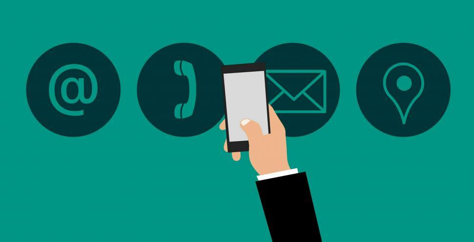 Free Image of contact details on smartphone  