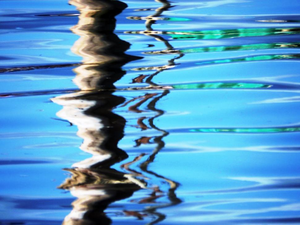 Free Image of Vivid blue abstract water reflection background  