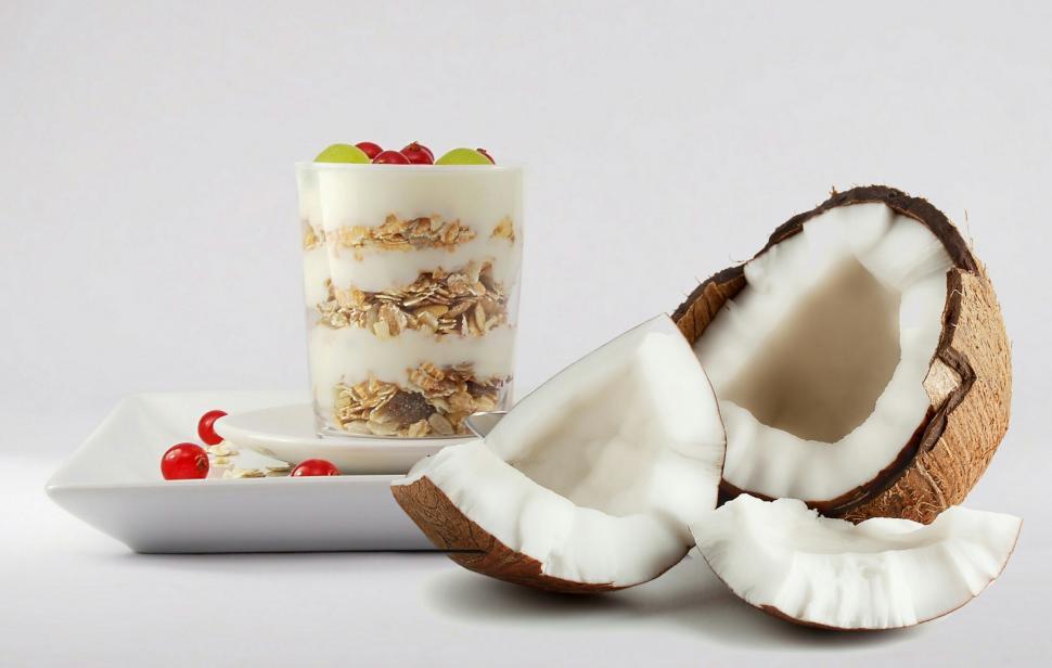Free Image of coconut breakfast  