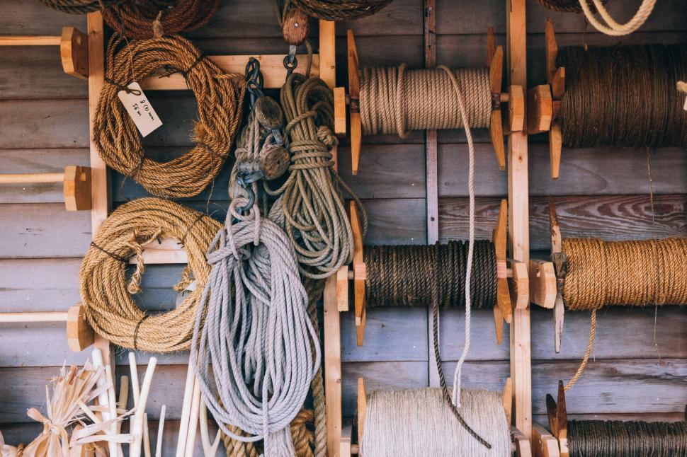 Free Image of Ropes and strings 