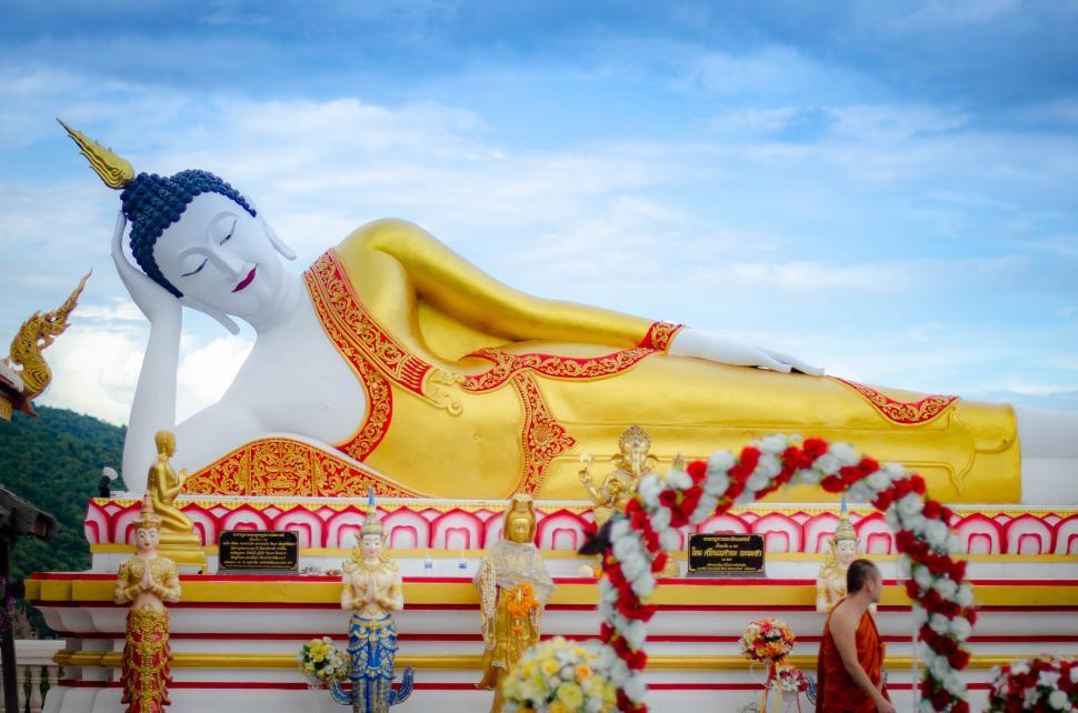 Free Image of Buddha Statue  