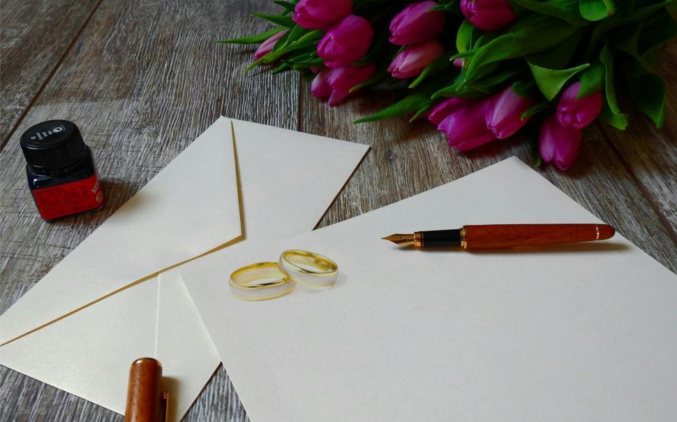 Free Image of wedding invitation  