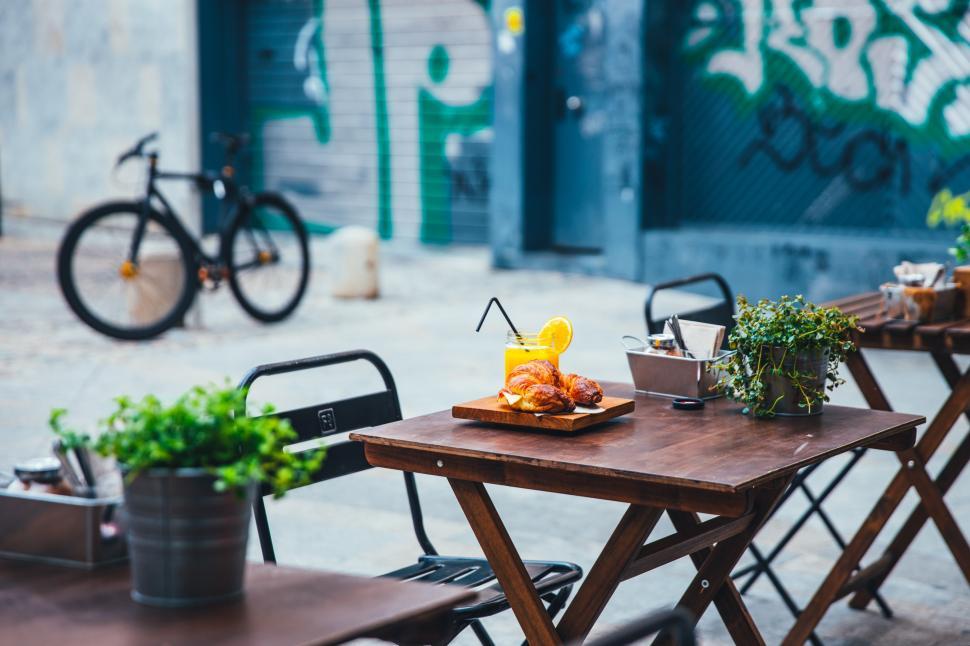 Free Image of A view of a cafe patio 