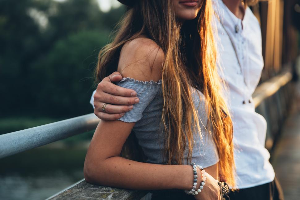 Free Image of A young caucasian couple at sunset 