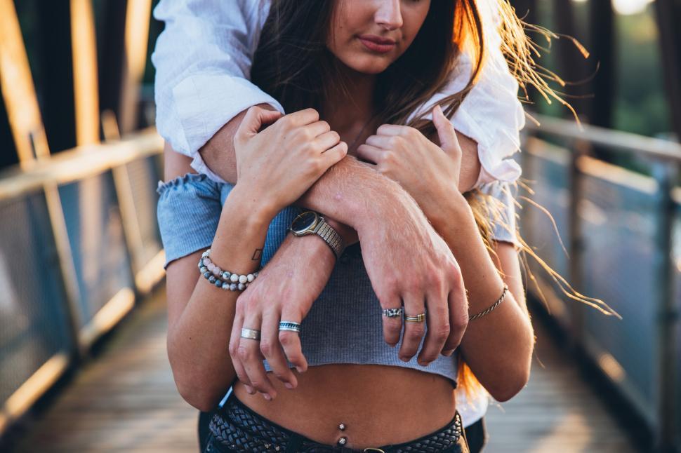 Free Image of A young couple at sunset 