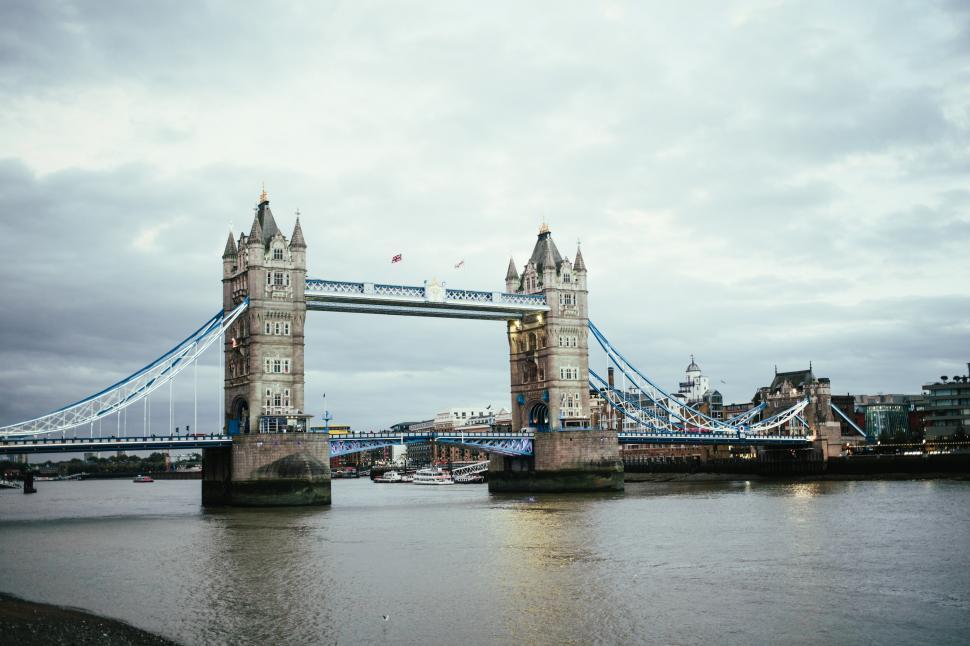 Free Image of London tower bridge at Sunset 