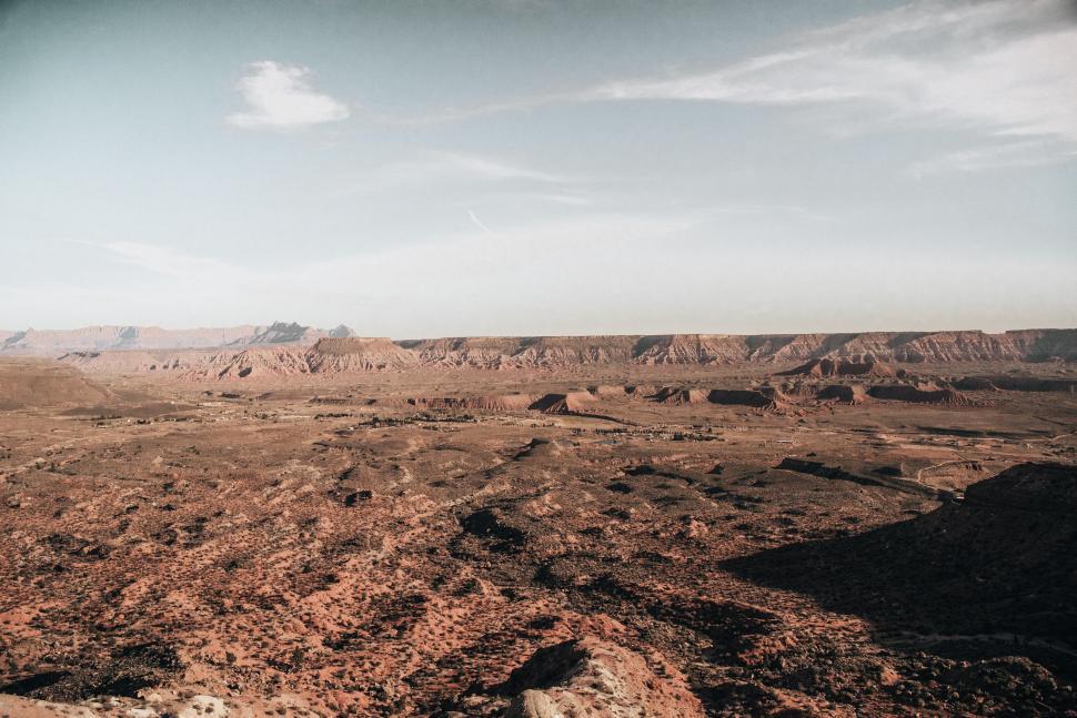 Free Image of A panoramic view of Arizona desert landscape 