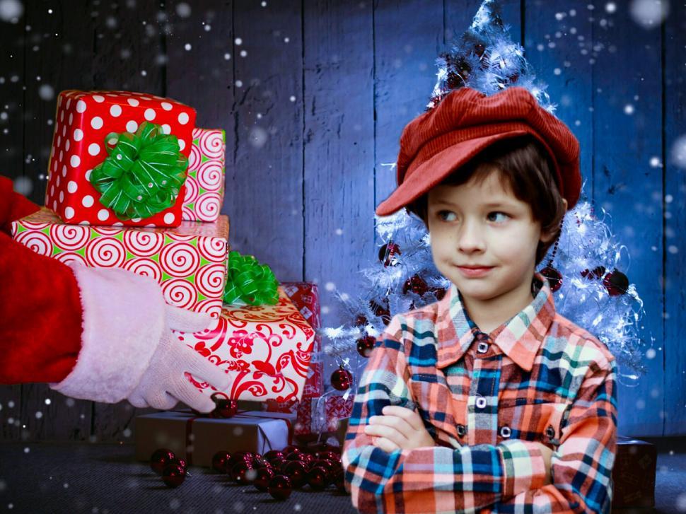 Free Image of Christmas gift  
