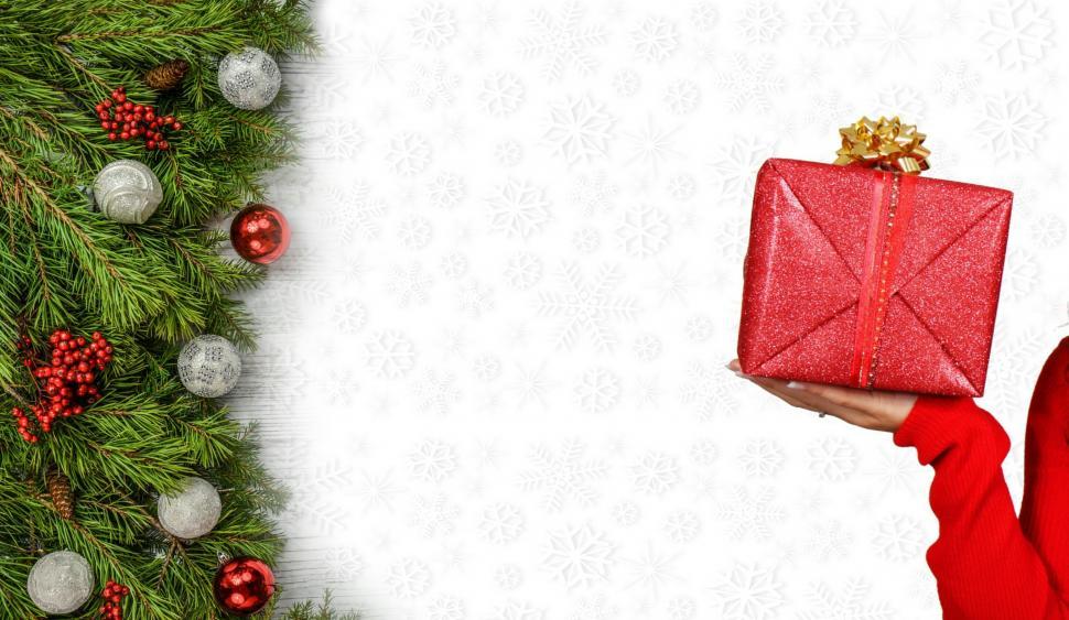 Free Image of Christmas gift and decorations  
