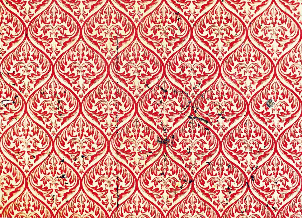 Free Image of Floral pattern in regal design 