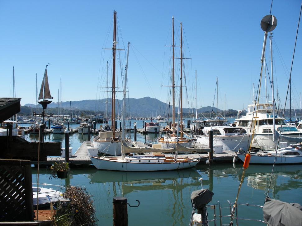 Free Image of Sausalito yachts. 