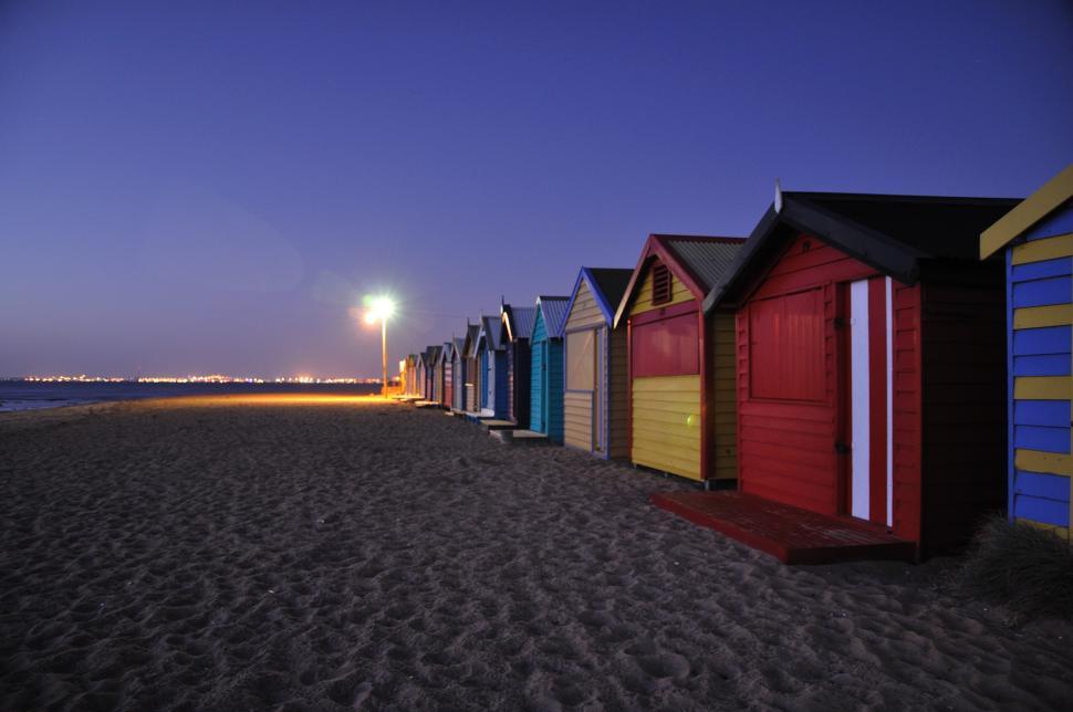 Free Image of Beach Sheds 