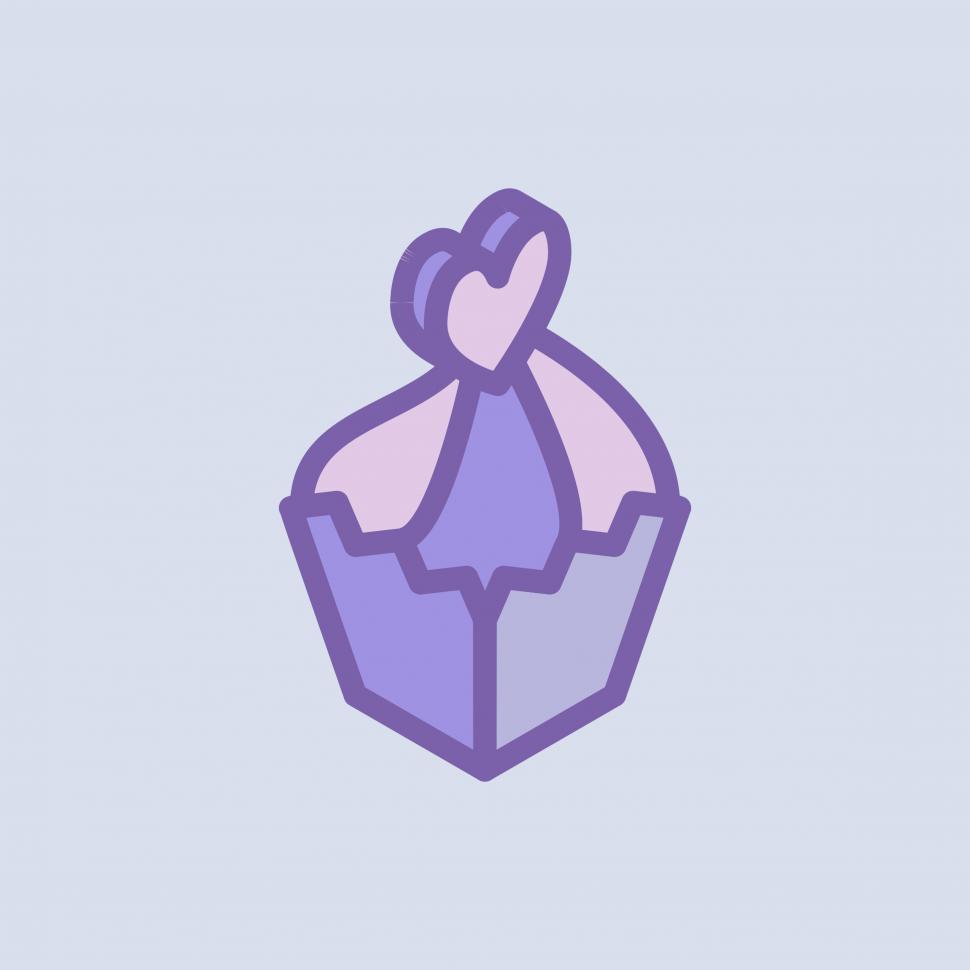 Free Image of Cake with heart s topping vector icon 