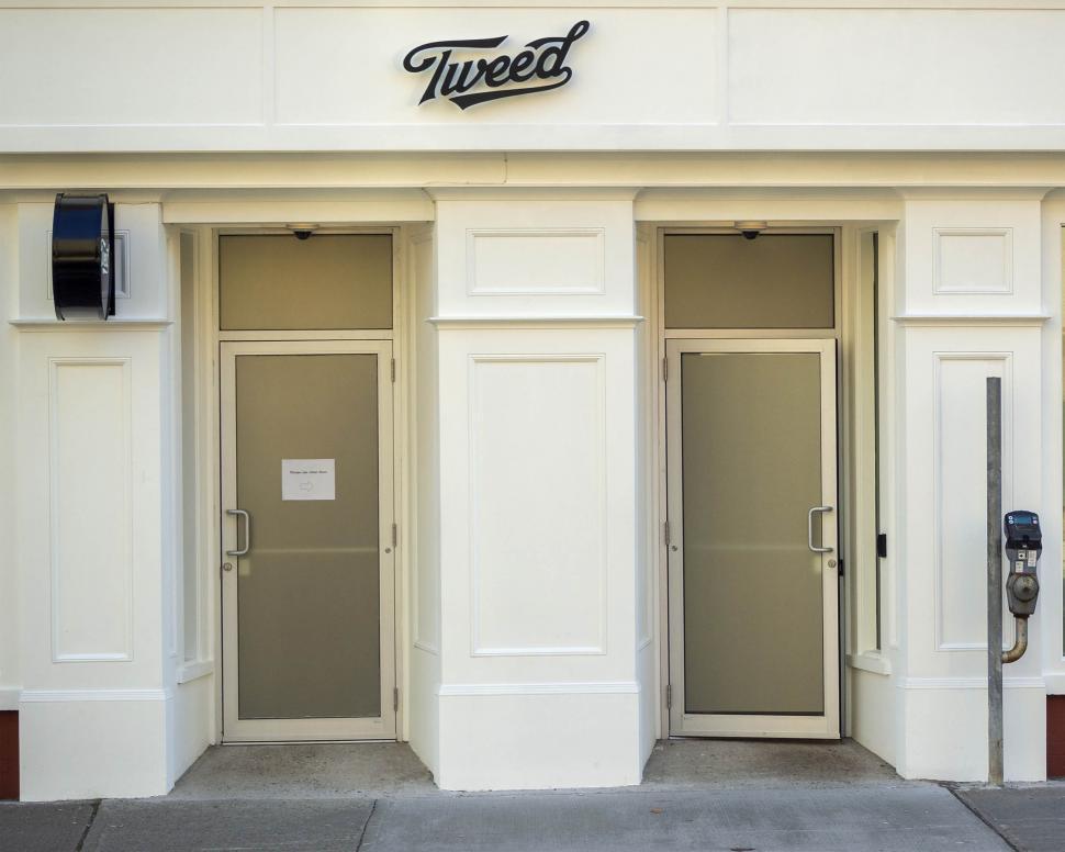 Free Image of cannabis retail store 