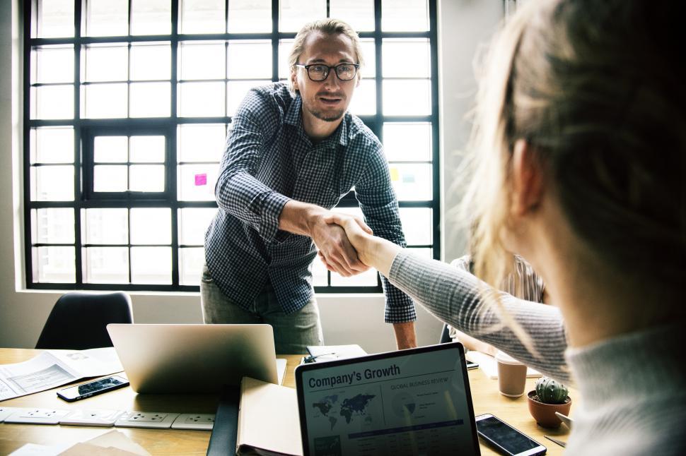 Free Image of Wrapping up a meeting 