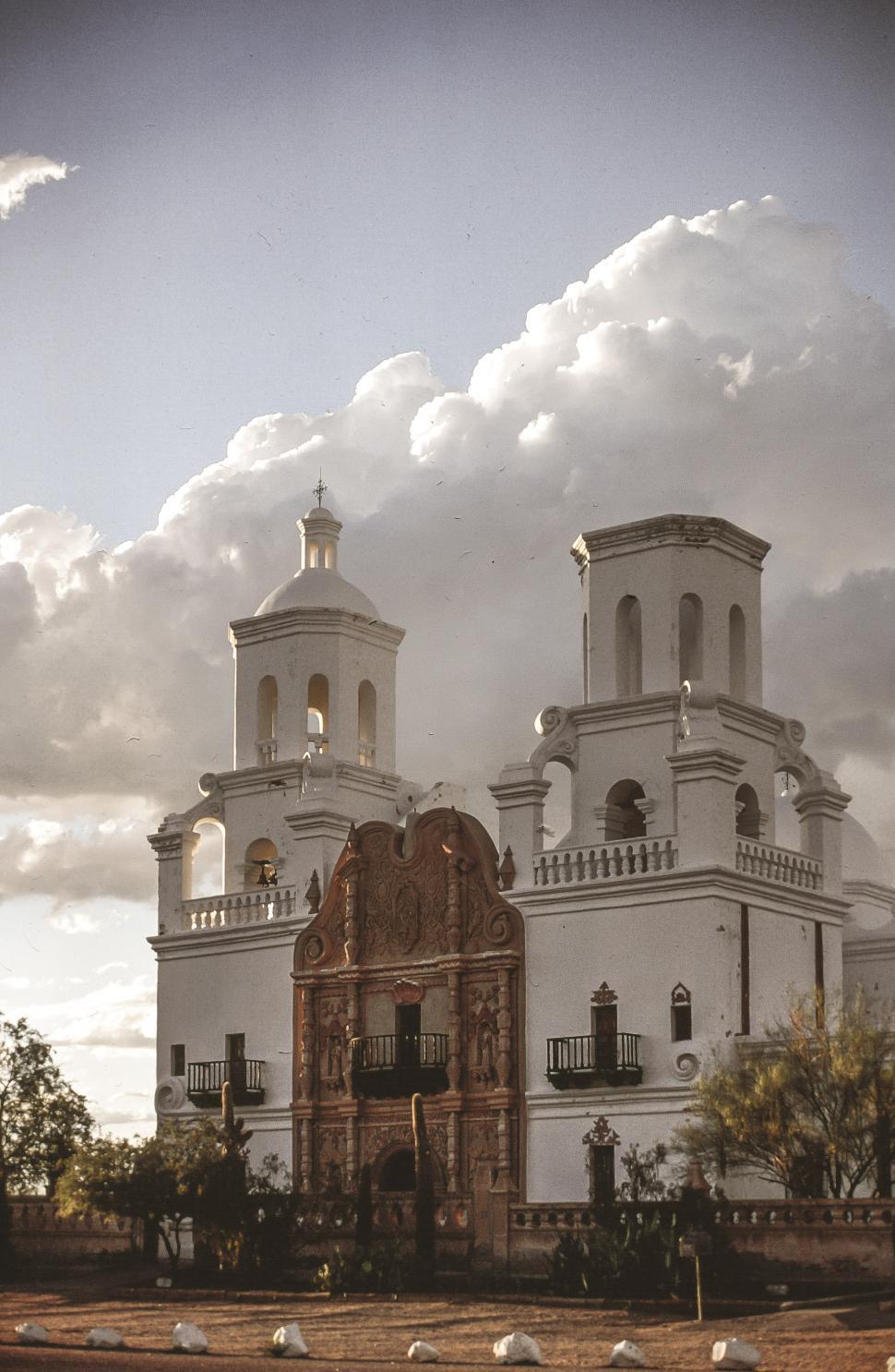 Free Image of Mission San Xavier del Bac 