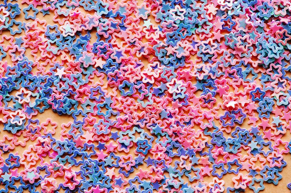 Free Image of Colorful star shaped beads 
