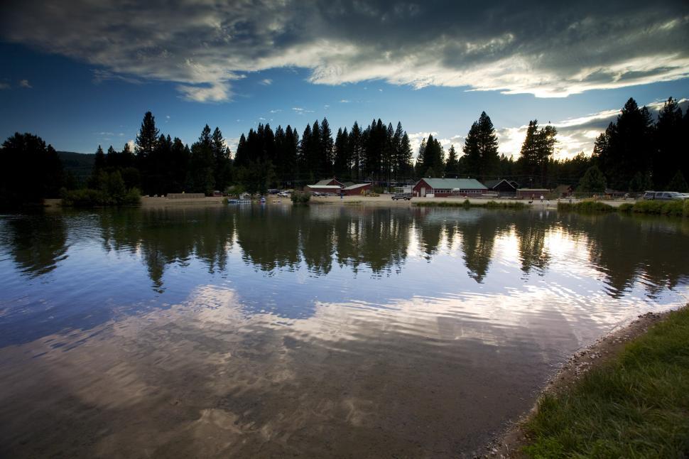 Free Image of small town across lake 