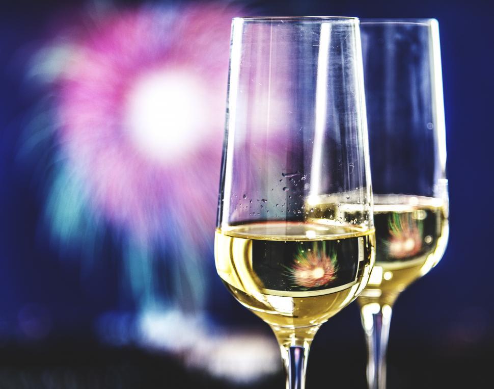 Free Image of Close up of two champagne glasses 