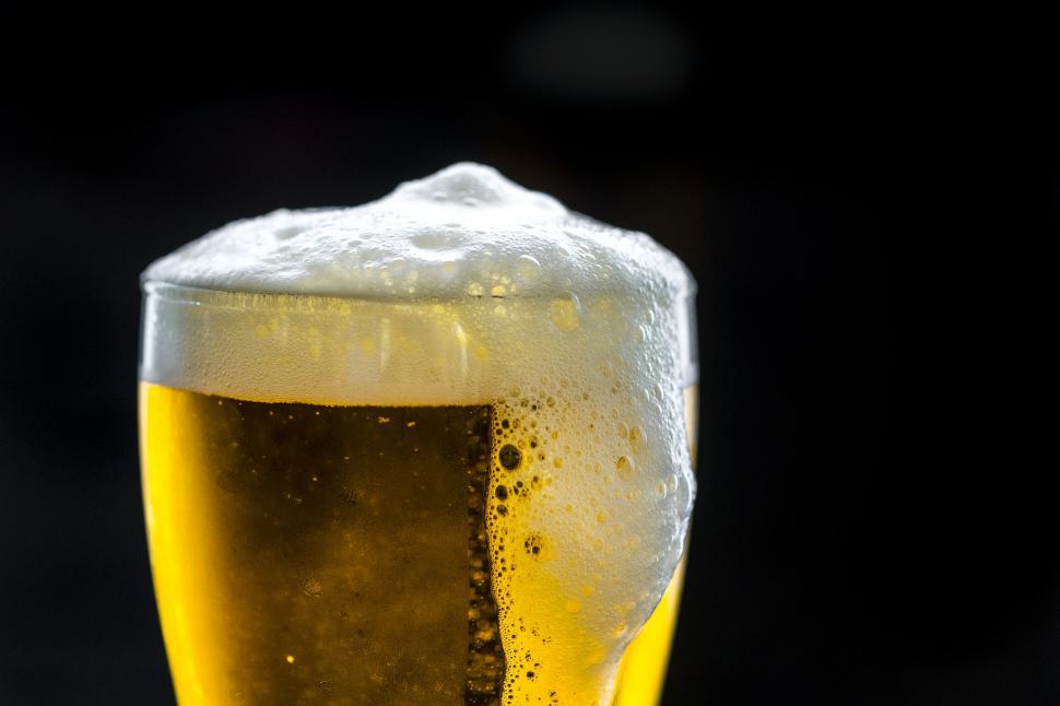 Free Image of Close up of beer foam 