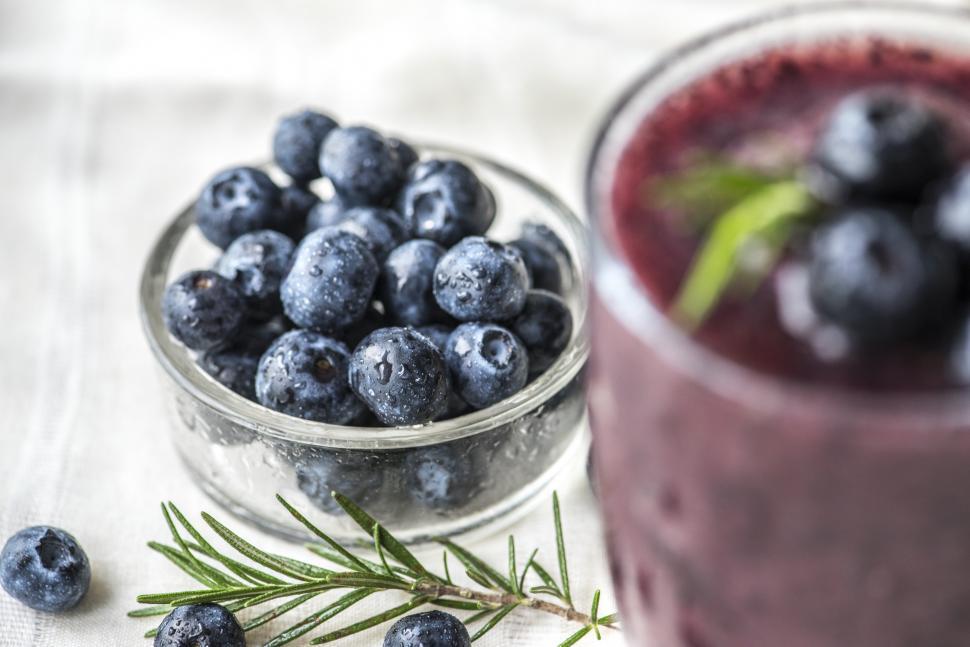 Free Image of Close up of blueberries 