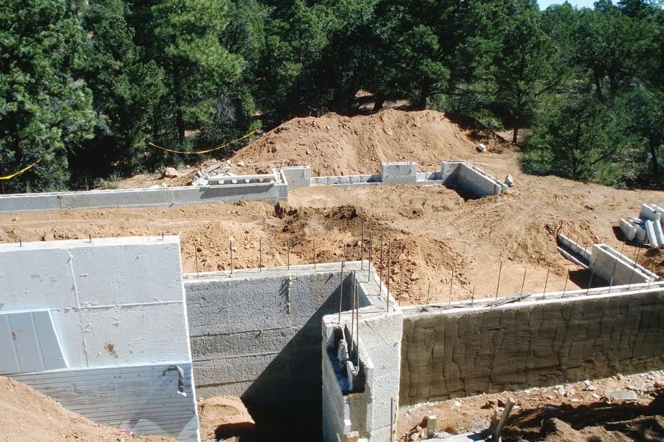 Free Image of House under construction - foundation 