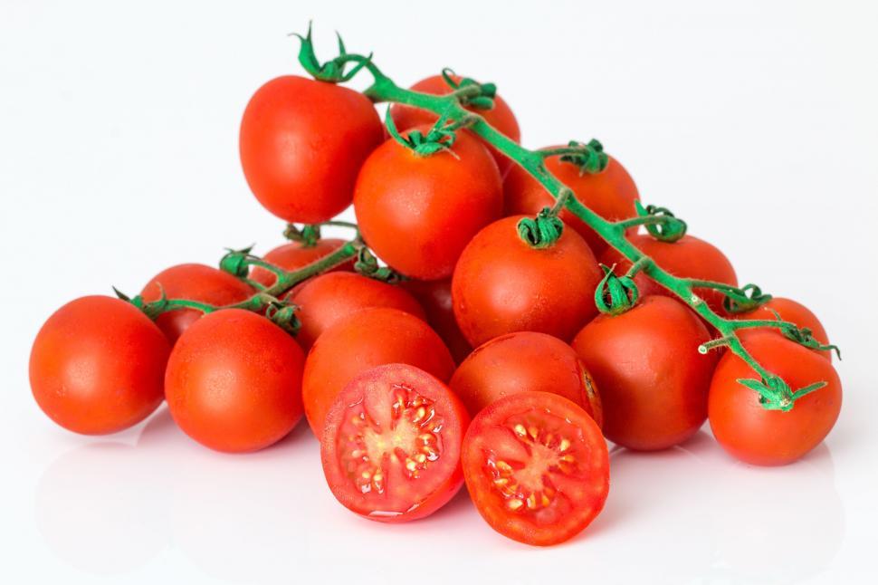 Free Image of Stack of Tomatoes 