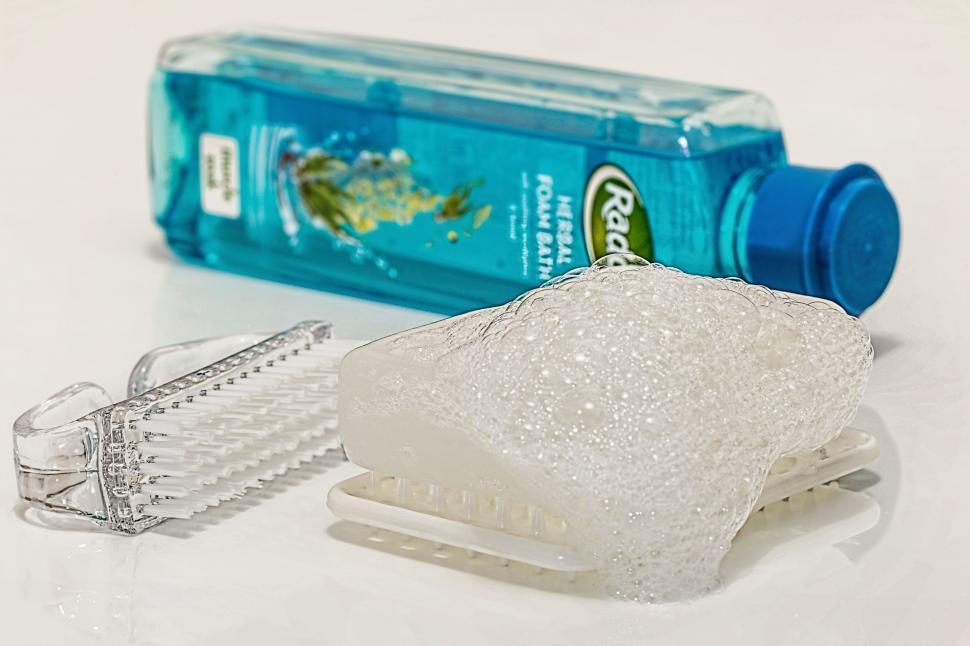Free Image of Razor and Toothpaste on Table 