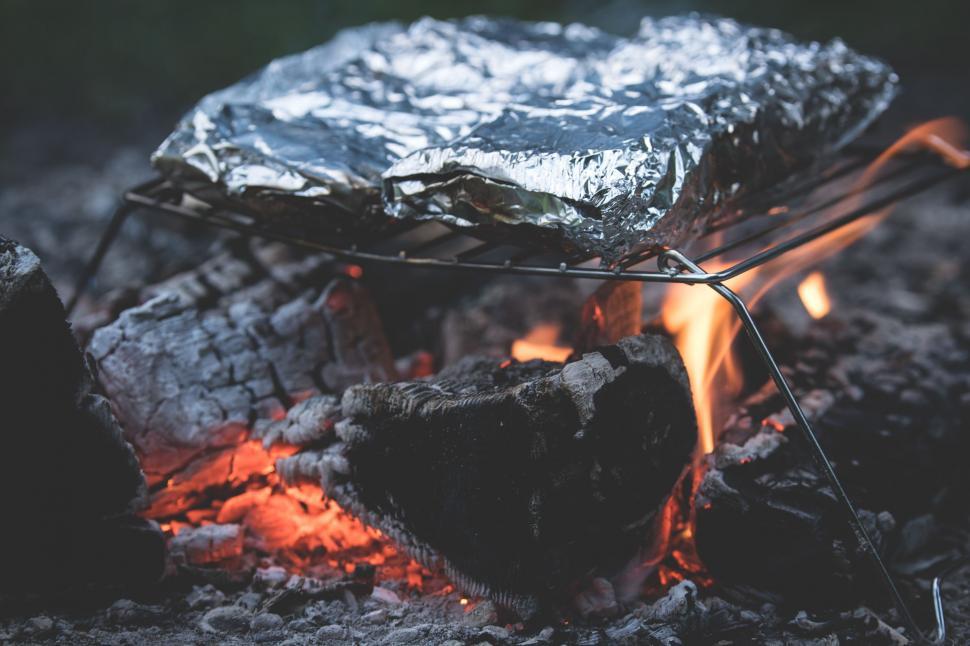 Free Image of Dinner on Campfire  