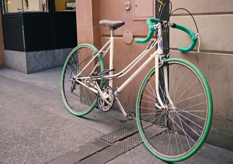 Free Image of Bicycle on street - No People  