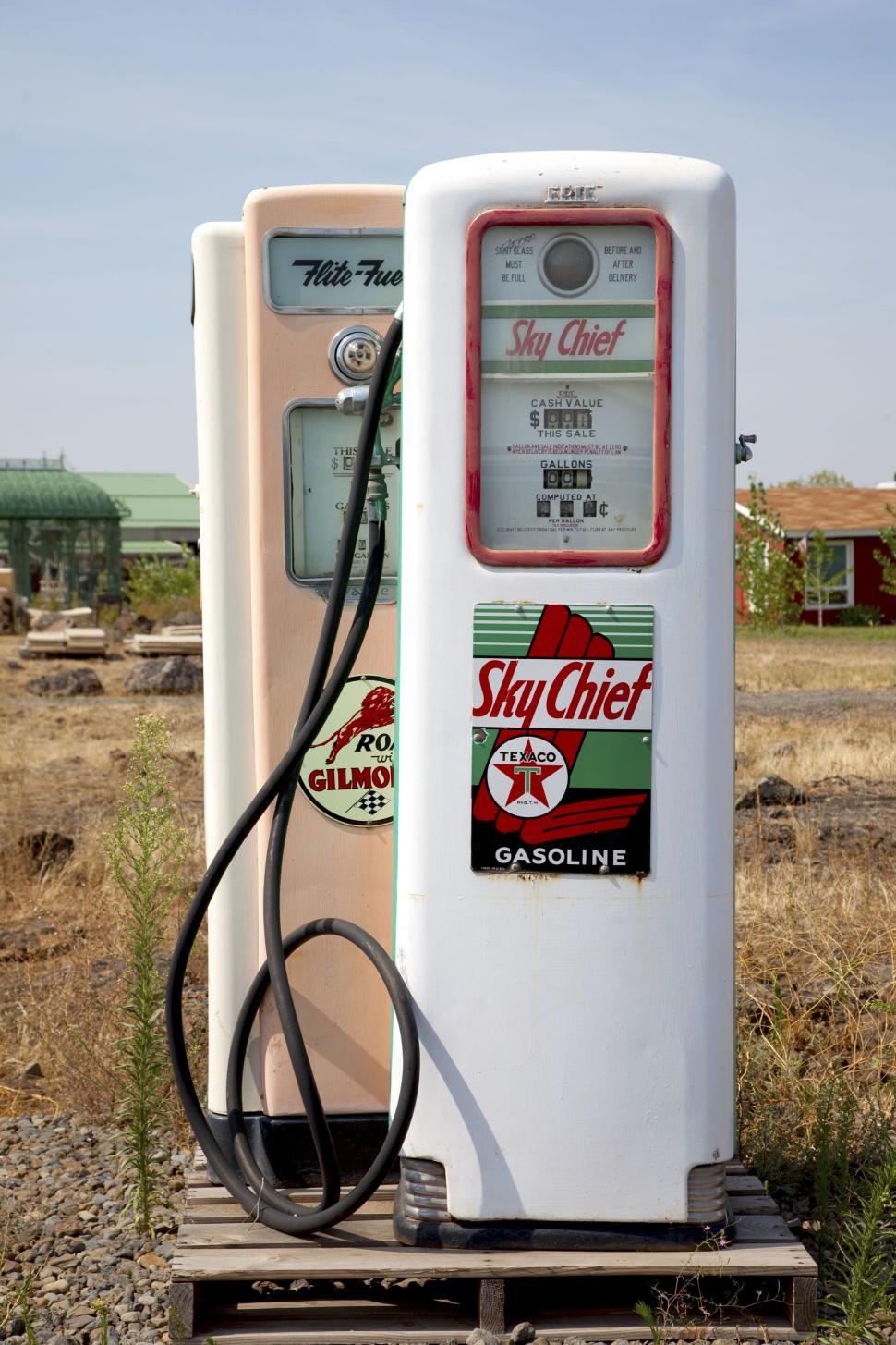 Free Image of Petrol Station 