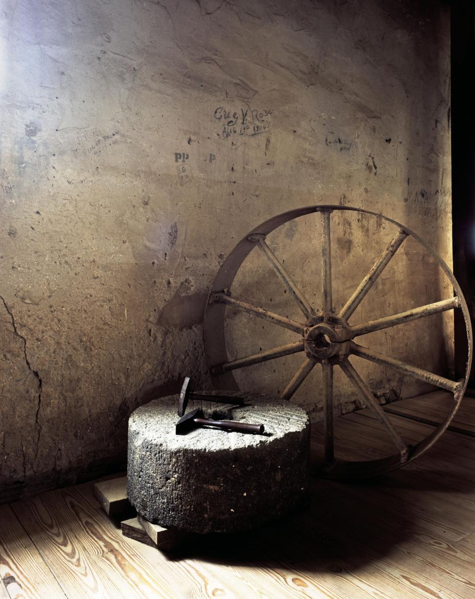 Free Image of Mill Stone  