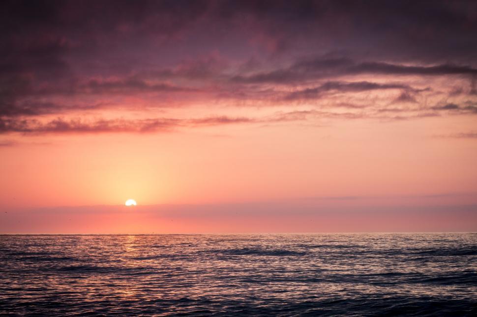 Free Image of Colorful Sunset  