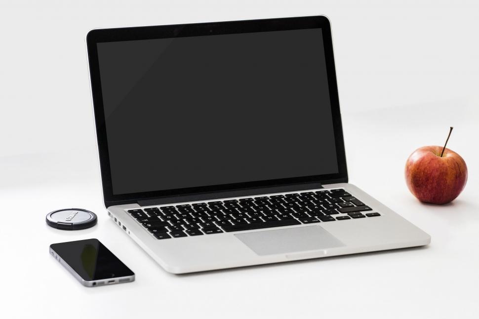 Free Image of Apple Laptop and fruit  