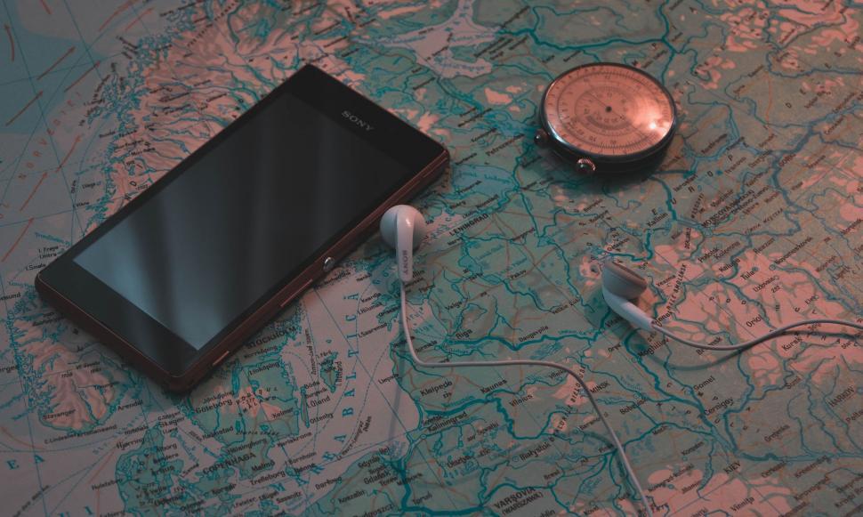 Free Image of Travel Planning with gadgets 