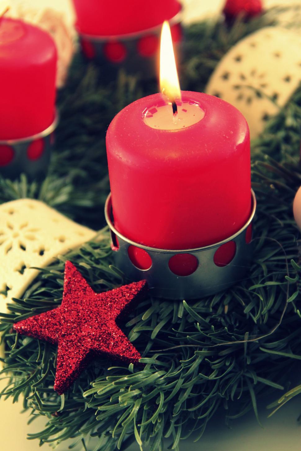 Free Image of Christmas candle 