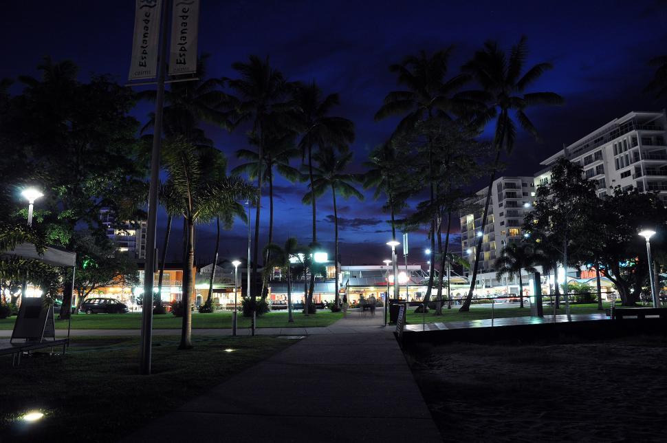 Free Image of Esplanade 