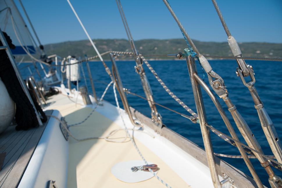 Free Image of Sailboat shrouds 