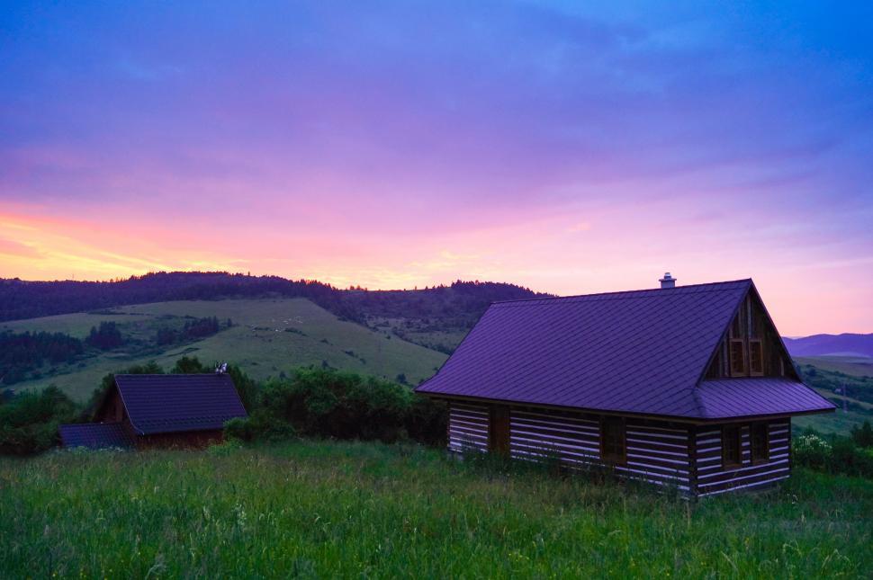 Free Image of Countryside Cottage - Colorful Sky  