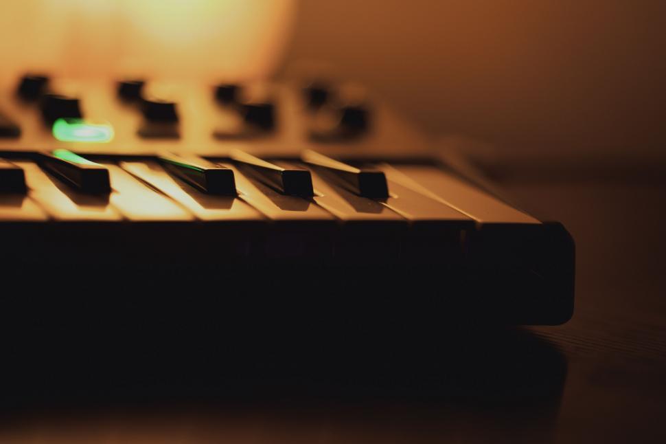 Free Image of Piano Keys  