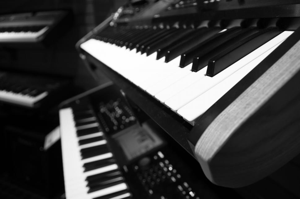 Free Image of Piano Keys  