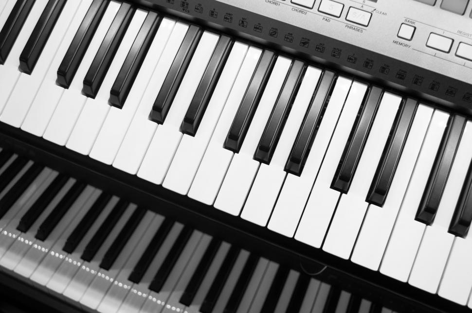 Free Image of Electronic keyboard 