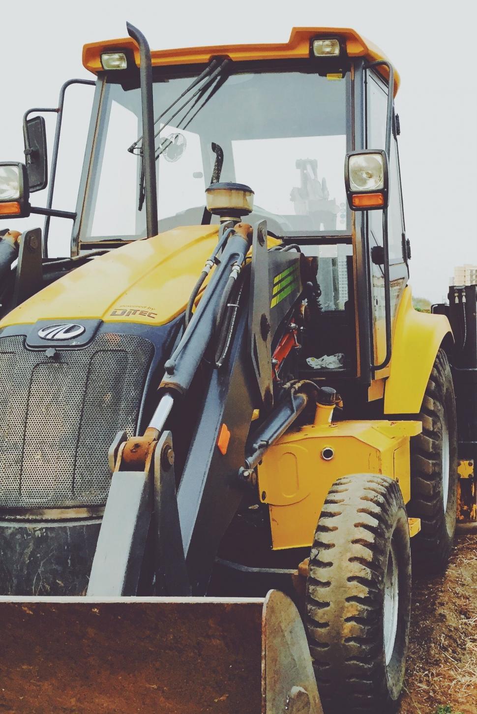 Free Image of Tractor shovel 