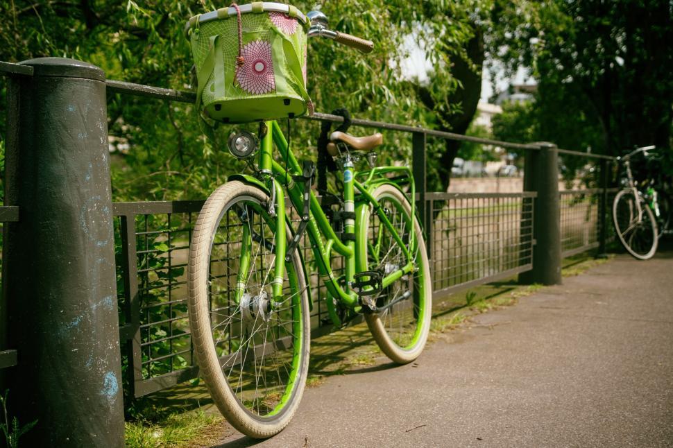 Free Image of Green Bicycle  