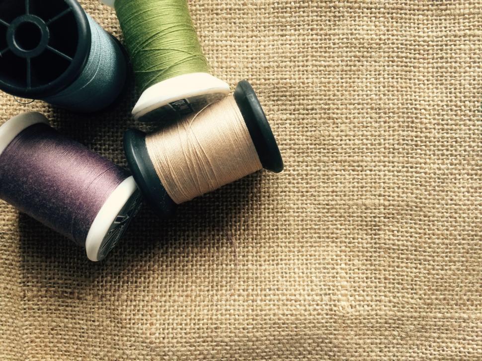 Free Image of Thread Rolls  