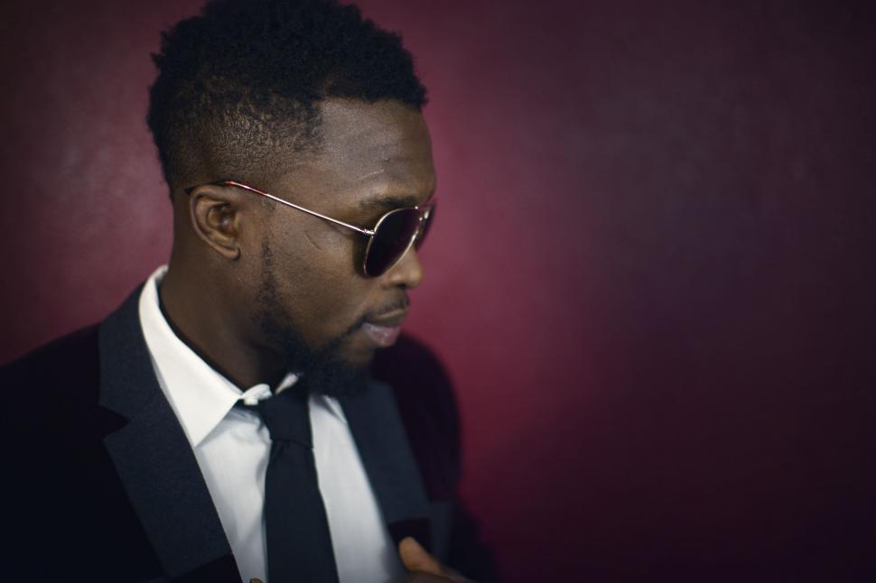 Free Image of Afro American Man In Sunglasses 